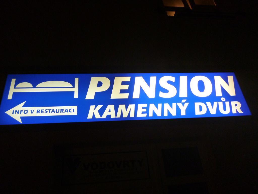 Pension Kamenny Dvur Marianske Lazne Ngoại thất bức ảnh